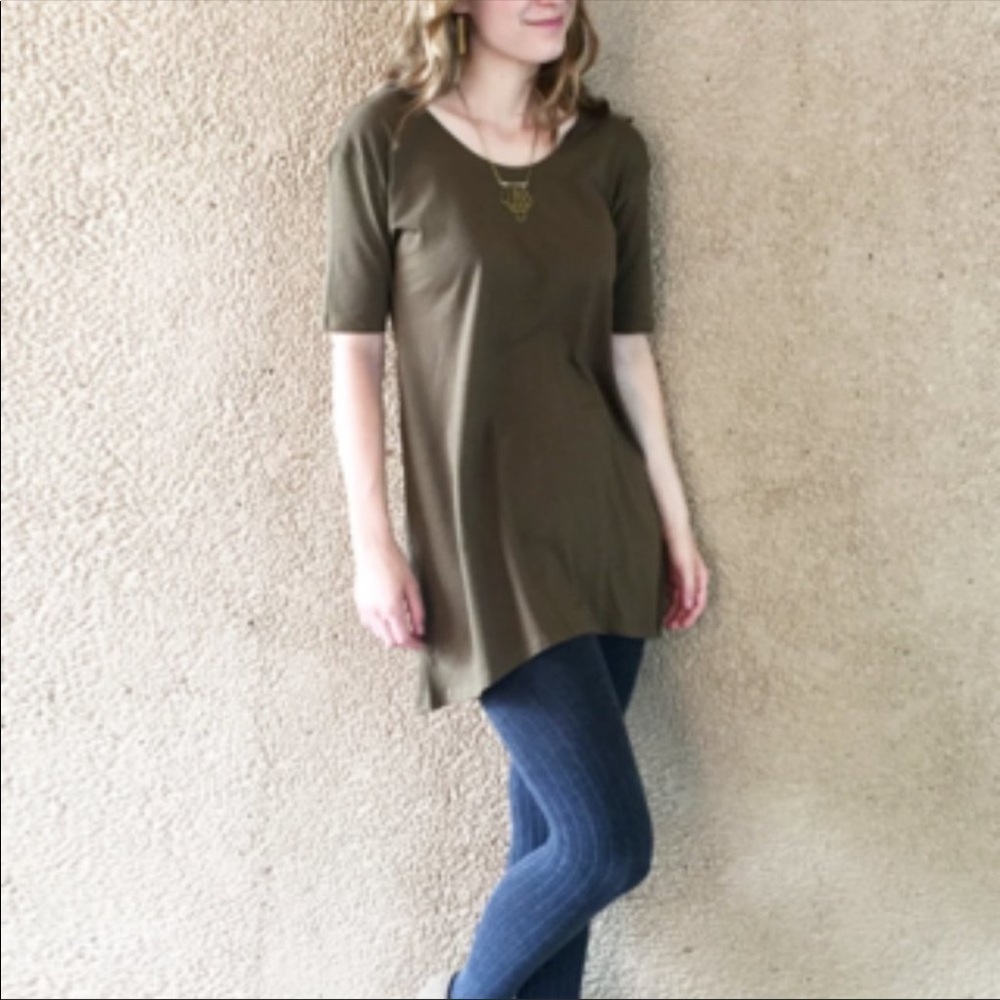 Elegantees Madeline Tunic High to Low Size XS